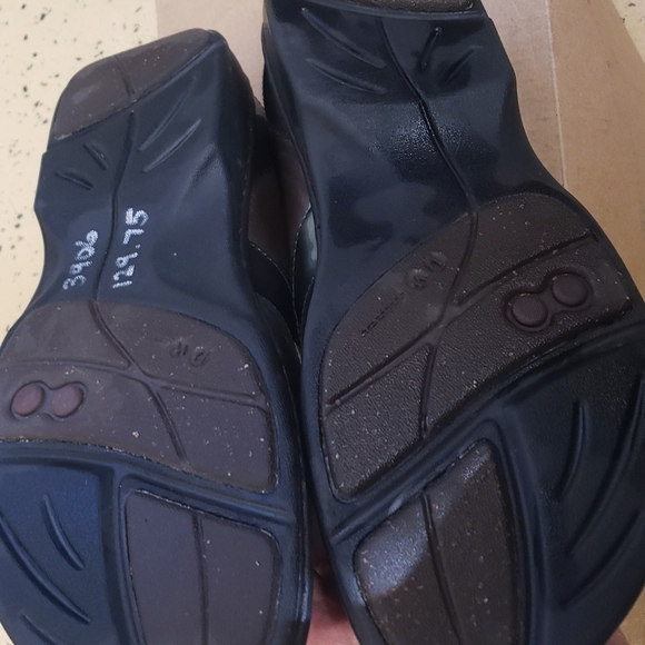 P.w. minor women's shoes Milan bronze size 10M new but with flaws - Picture 3 of 8